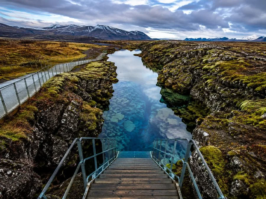 The walkway and landscape around the Silfra entry platform